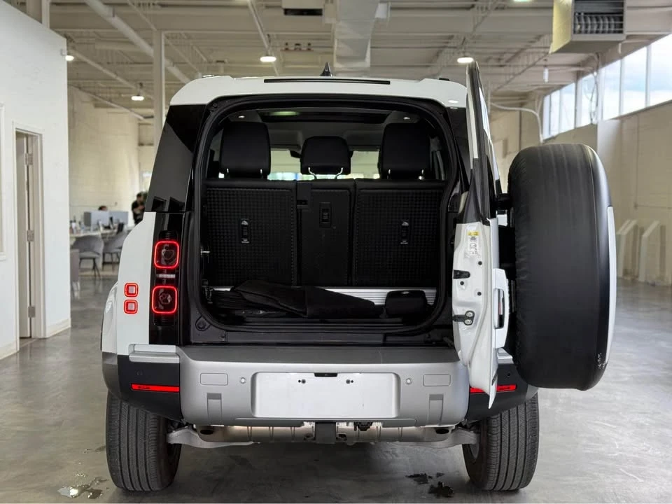 2023 Land Rover Defender L663 - Image 8 of 18