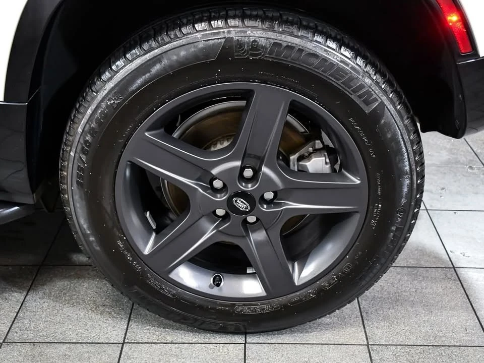 2023 Land Rover Defender L663 - Image 7 of 15