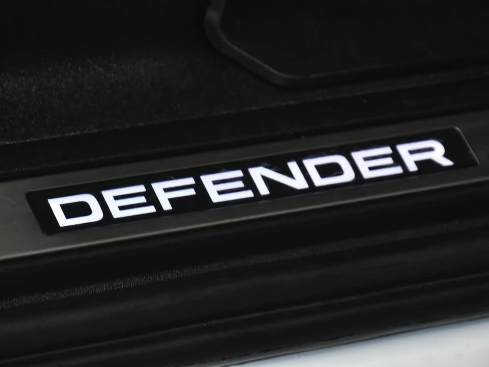 2023 Land Rover Defender L663 - Image 11 of 15