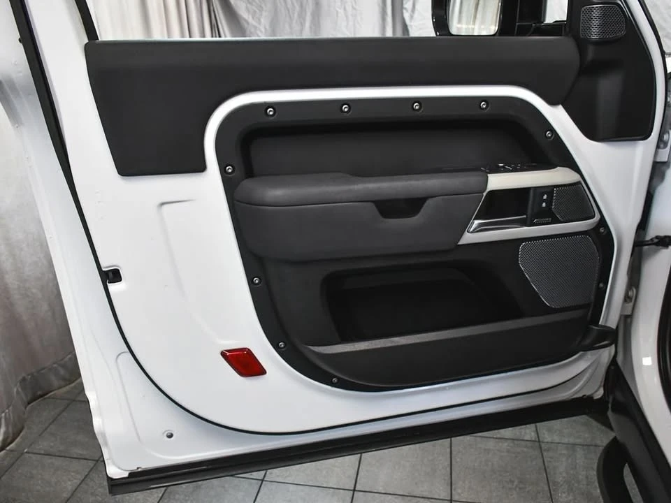 2023 Land Rover Defender L663 - Image 8 of 15