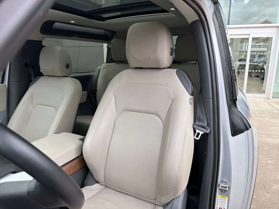 2023 Land Rover Defender L663 - Image 4 of 11