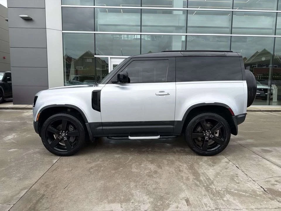 2023 Land Rover Defender L663 - Image 2 of 11
