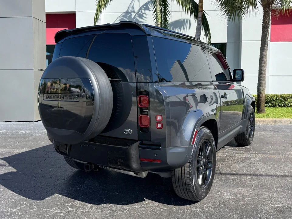 2023 Land Rover Defender L663 - Image 16 of 21