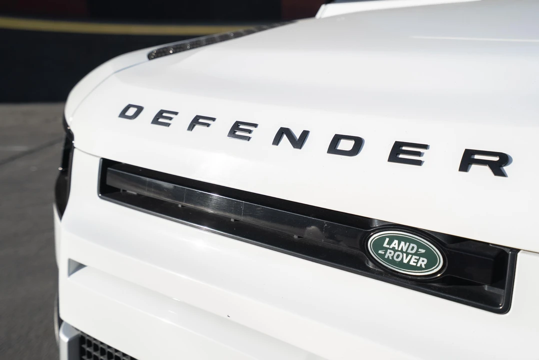 2023 Land Rover Defender L663 - Image 12 of 31