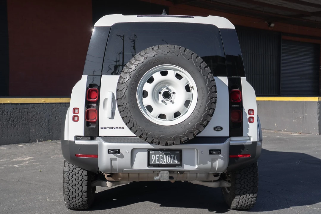 2023 Land Rover Defender L663 - Image 5 of 31