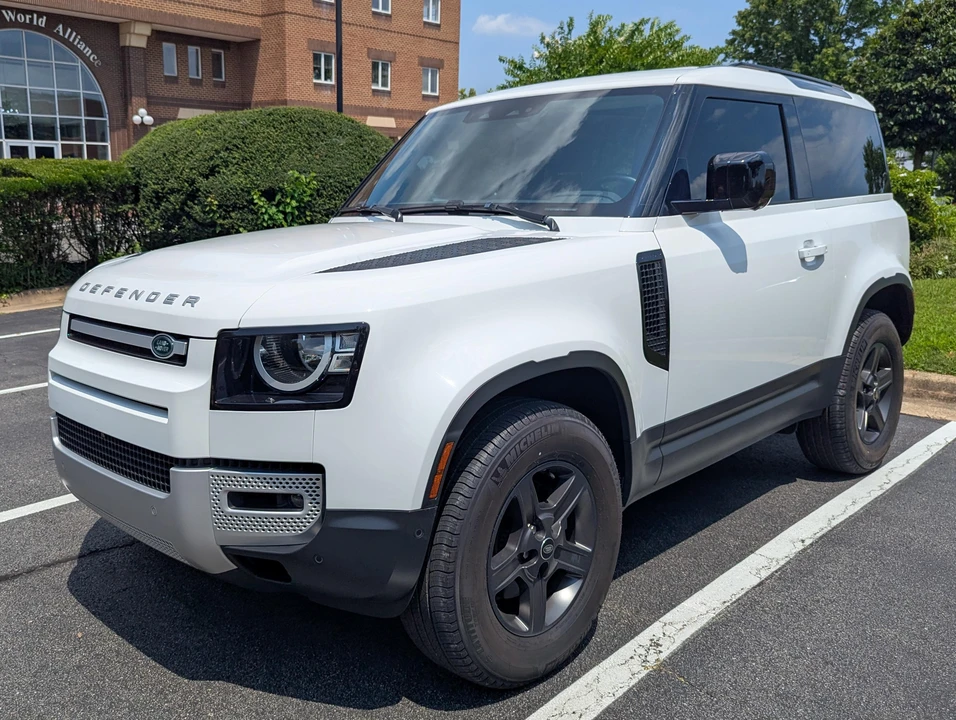 2023 Land Rover Defender L663 - Image 7 of 31