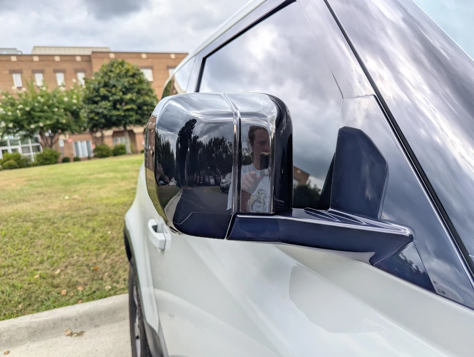 2023 Land Rover Defender L663 - Image 29 of 31