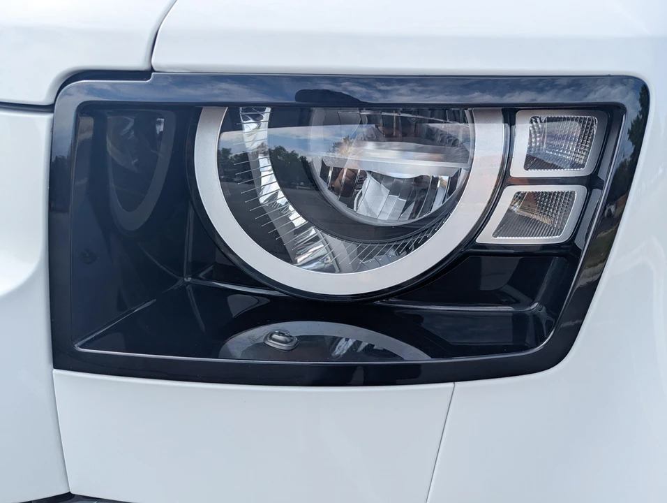 2023 Land Rover Defender L663 - Image 17 of 31
