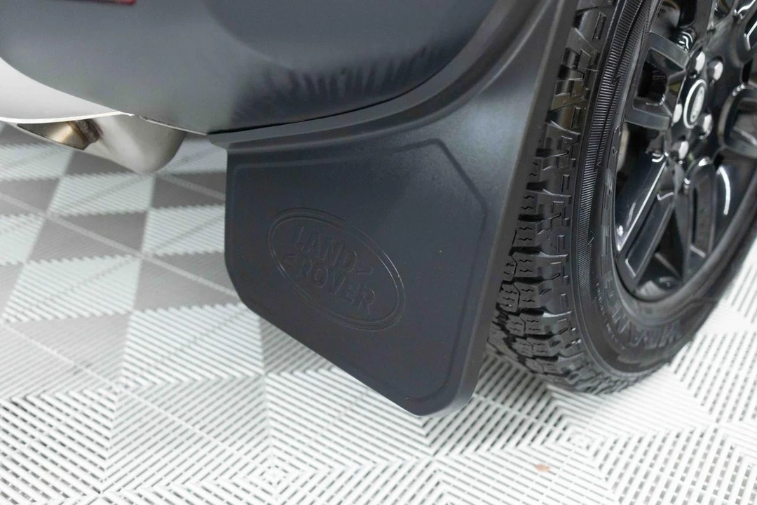 2023 Land Rover Defender L663 - Image 20 of 31