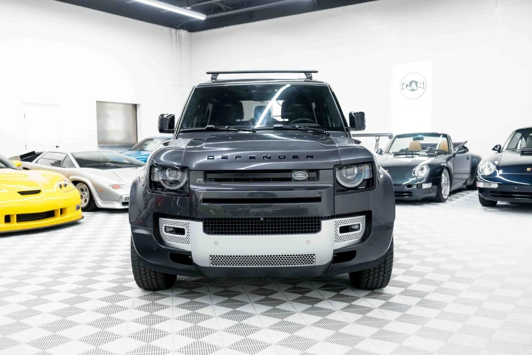 2023 Land Rover Defender L663 - Image 3 of 31