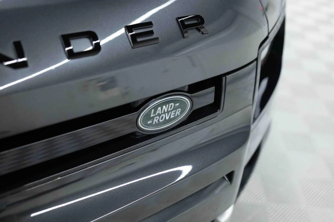 2023 Land Rover Defender L663 - Image 10 of 31