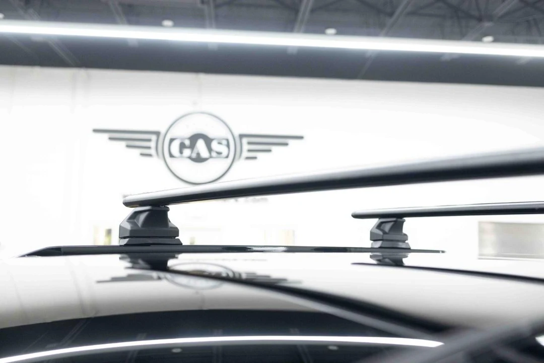 2023 Land Rover Defender L663 - Image 30 of 31