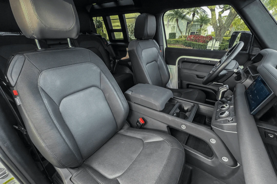 2023 Land Rover Defender L663 - Image 4 of 8