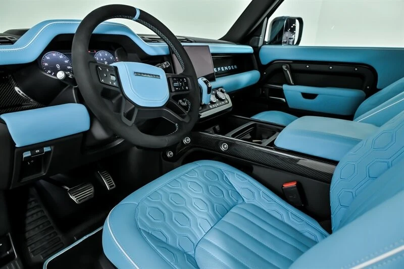 2023 Land Rover Defender V8 - Image 18 of 31