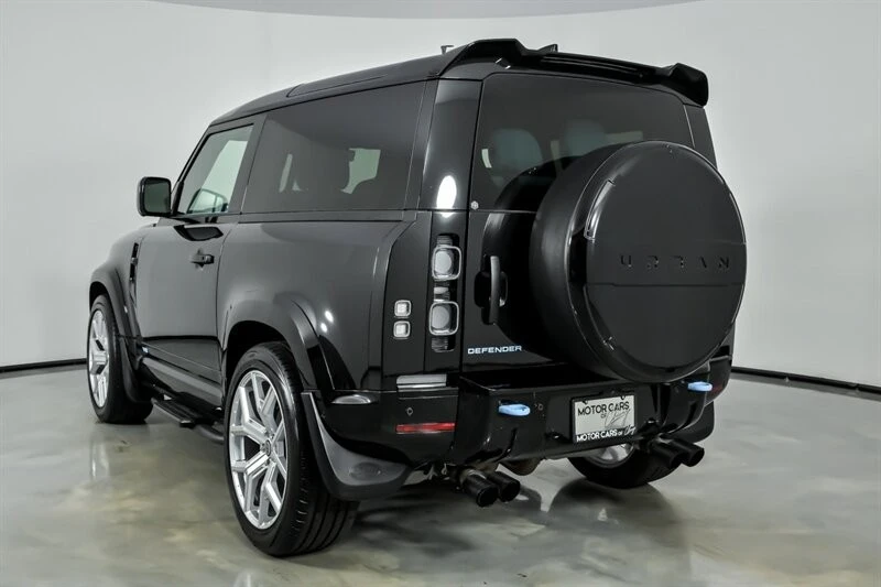 2023 Land Rover Defender V8 - Image 8 of 31