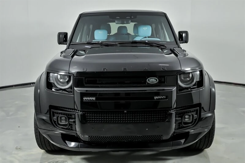 2023 Land Rover Defender V8 - Image 4 of 31