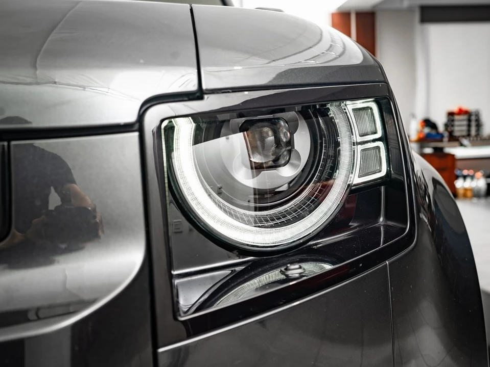 2023 Land Rover Defender L663 - Image 15 of 21