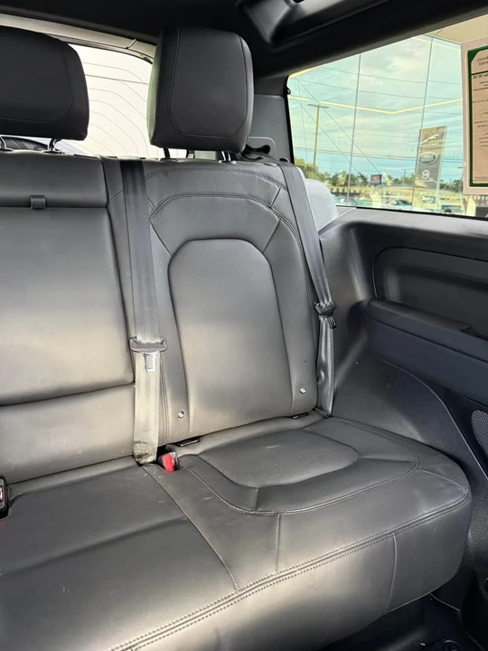 2023 Land Rover Defender V8 - Image 16 of 20