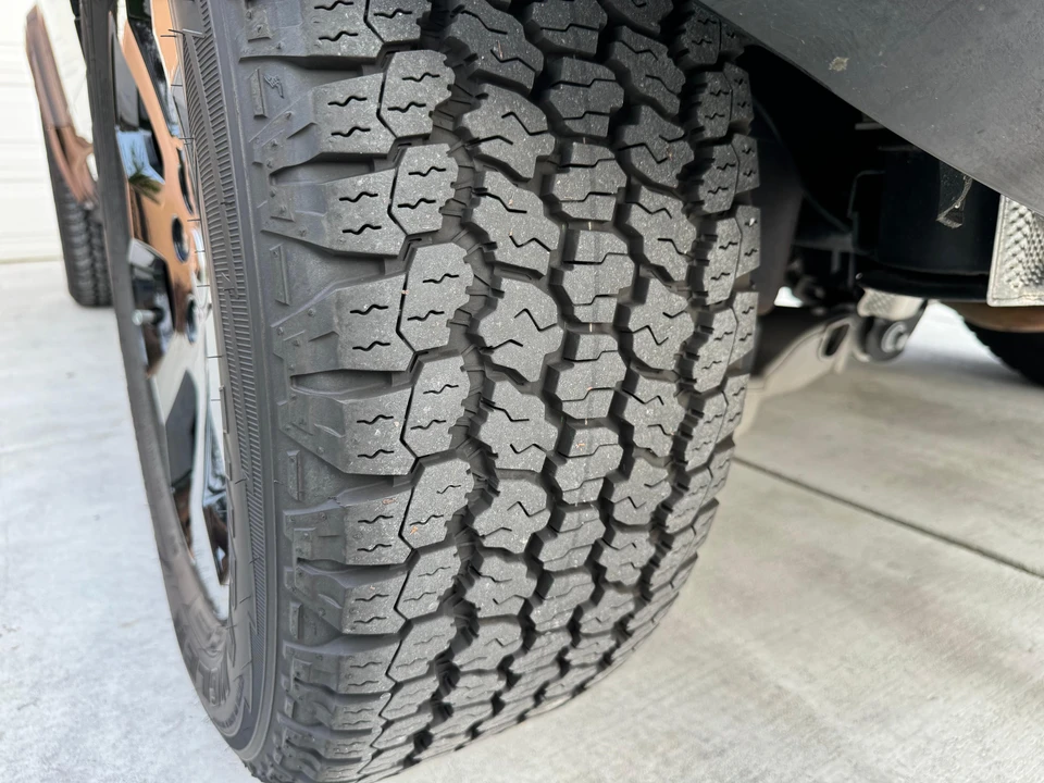2023 Land Rover Defender L663 - Image 26 of 31