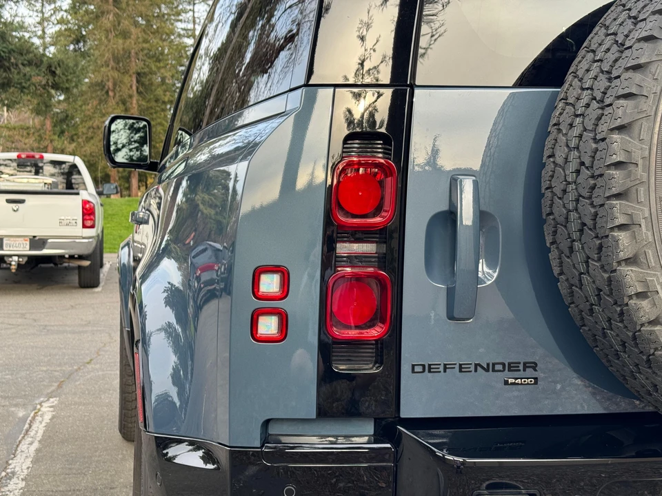 2023 Land Rover Defender L663 - Image 15 of 31