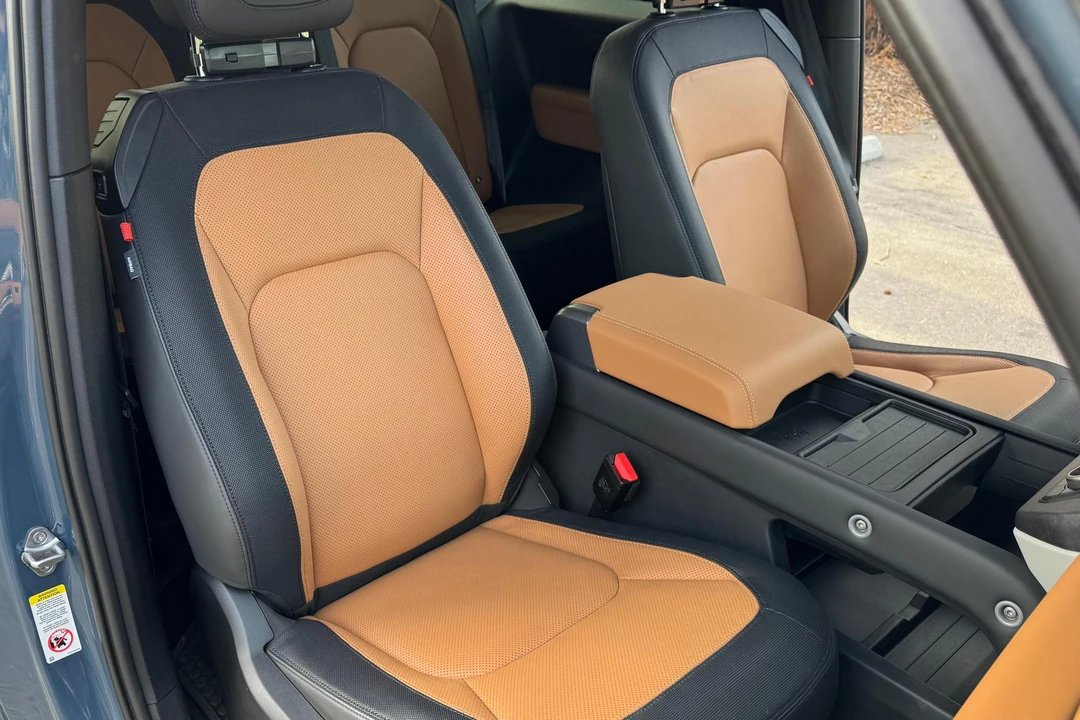 2023 Land Rover Defender L663 - Image 28 of 31