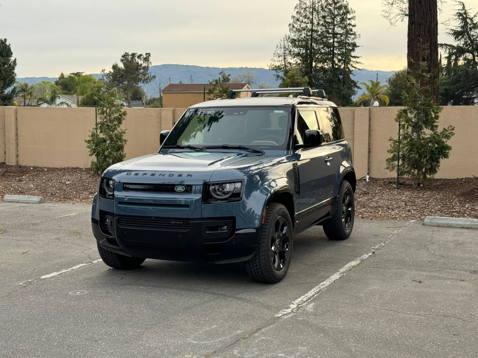 2023 Land Rover Defender L663 - Image 6 of 31