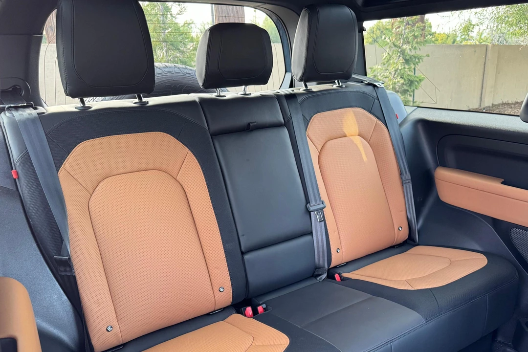2023 Land Rover Defender L663 - Image 29 of 31