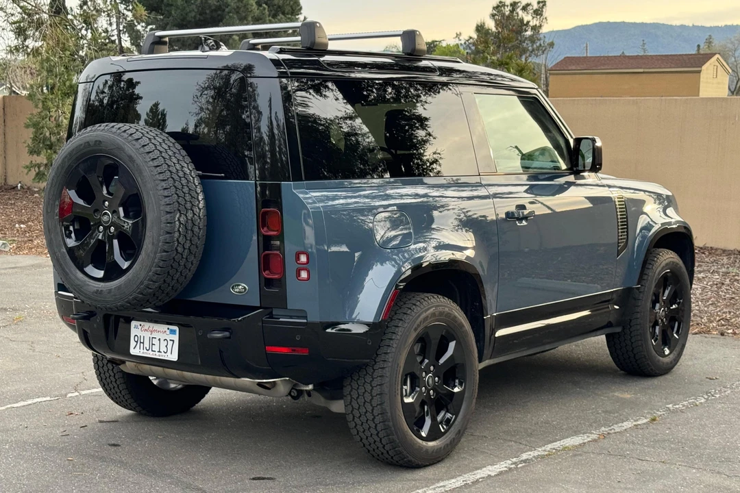 2023 Land Rover Defender L663 - Image 4 of 31