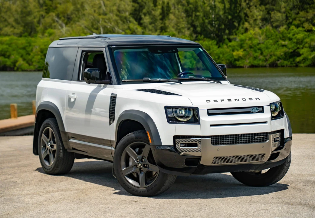 2023 Land Rover Defender L663 - Image 5 of 31