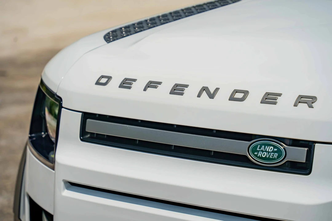 2023 Land Rover Defender L663 - Image 17 of 31