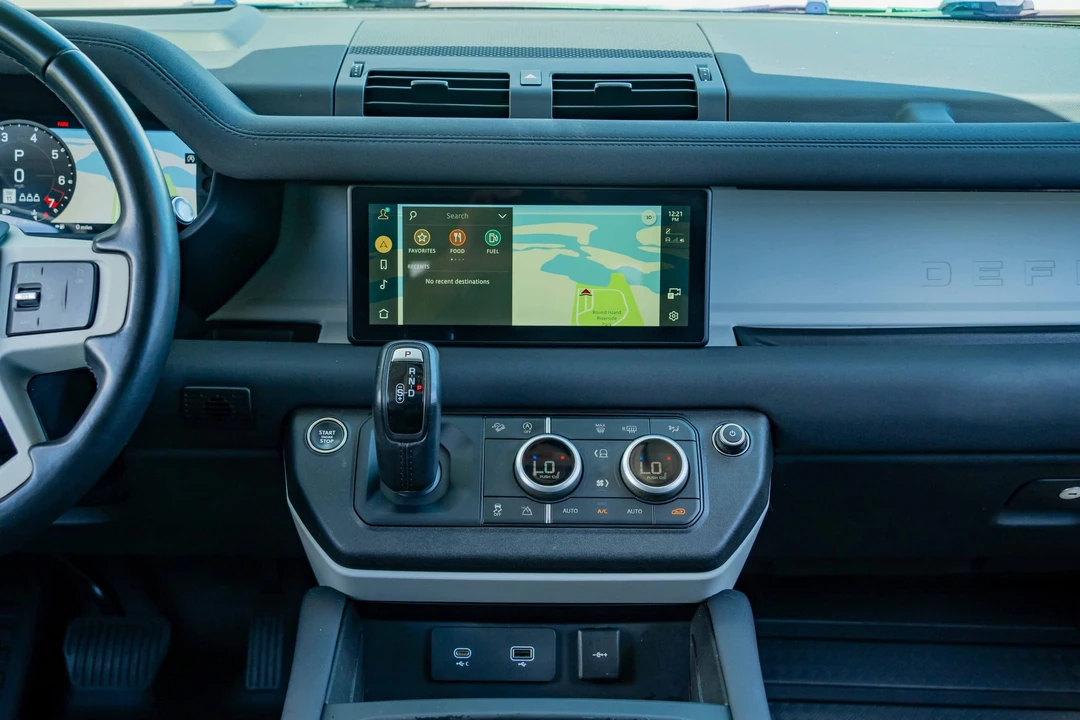 2023 Land Rover Defender L663 - Image 31 of 31