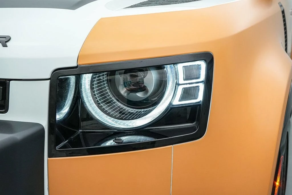 2023 Land Rover Defender L663 - Image 19 of 31