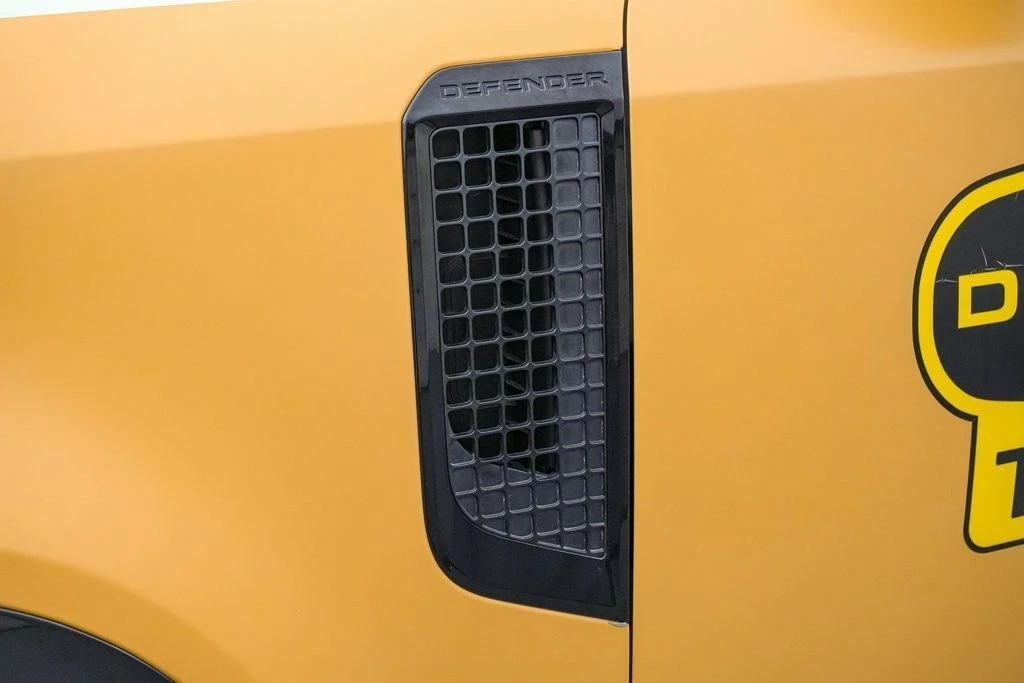 2023 Land Rover Defender L663 - Image 20 of 21