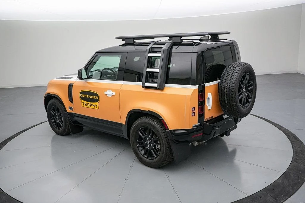 2023 Land Rover Defender L663 - Image 7 of 21