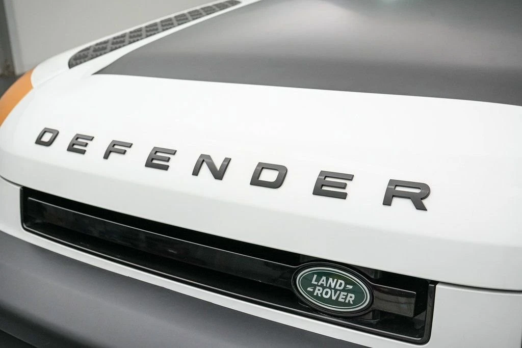 2023 Land Rover Defender L663 - Image 14 of 21
