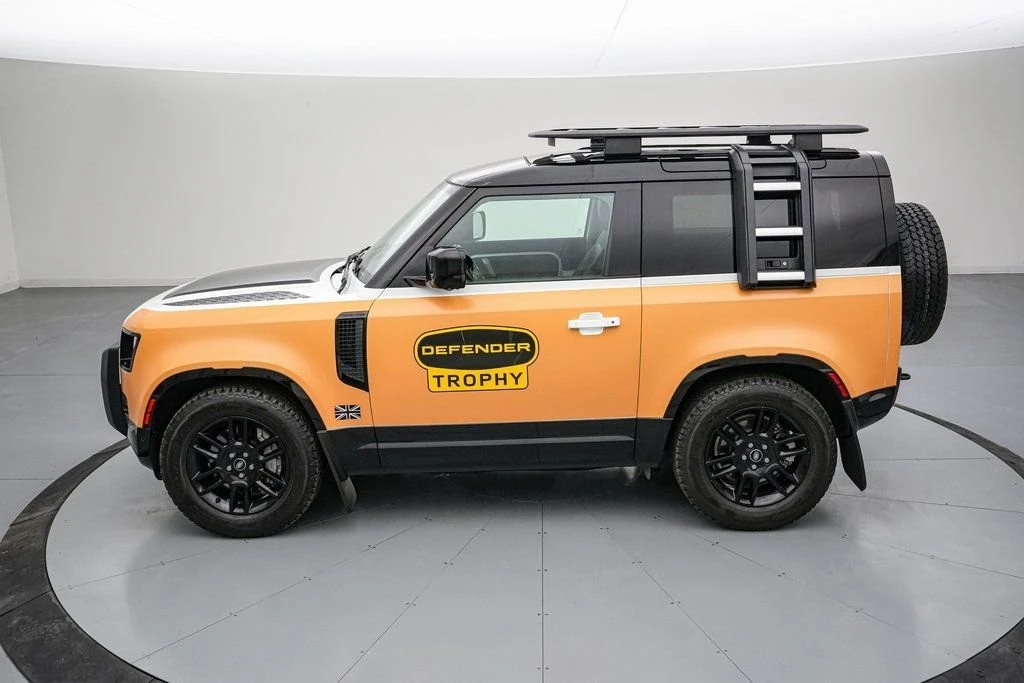 2023 Land Rover Defender L663 - Image 8 of 21