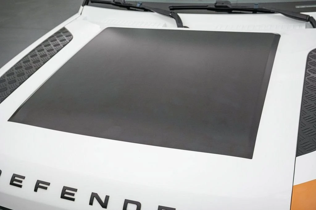 2023 Land Rover Defender L663 - Image 13 of 31