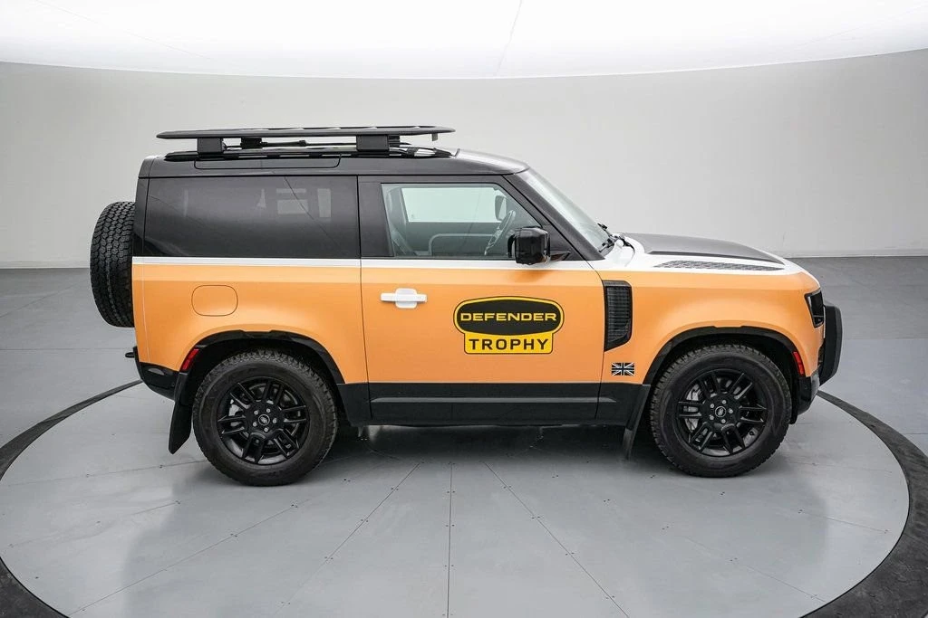 2023 Land Rover Defender L663 - Image 5 of 31