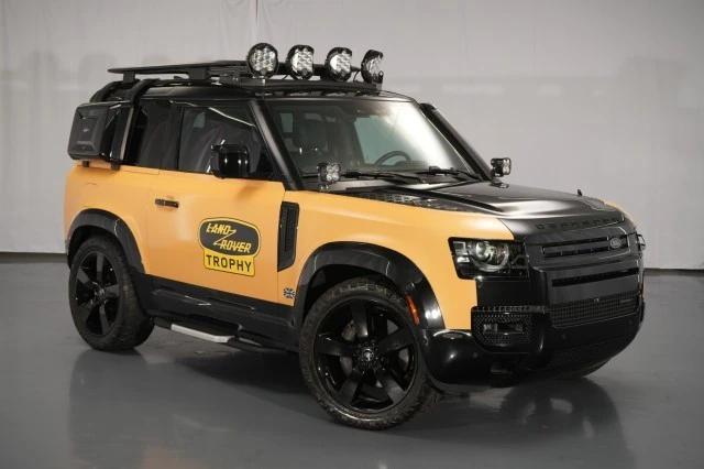 2023 Land Rover Defender L663 - Image 17 of 31