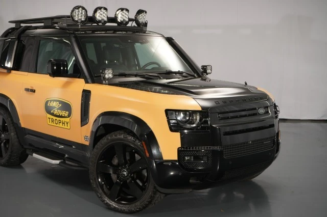 2023 Land Rover Defender L663 - Image 16 of 31