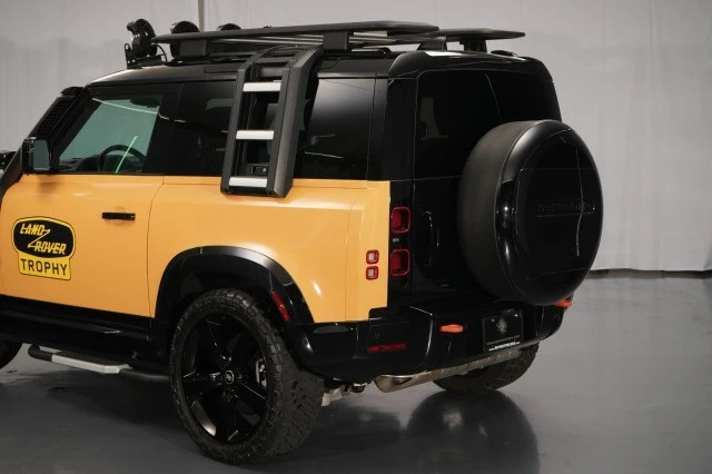 2023 Land Rover Defender L663 - Image 25 of 31