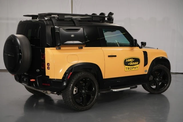 2023 Land Rover Defender L663 - Image 19 of 31