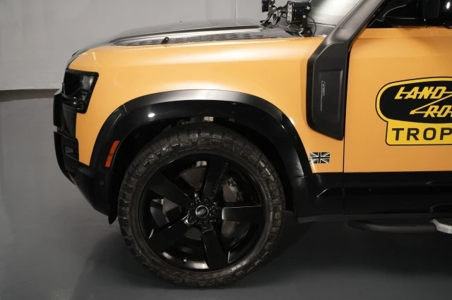 2023 Land Rover Defender L663 - Image 3 of 31