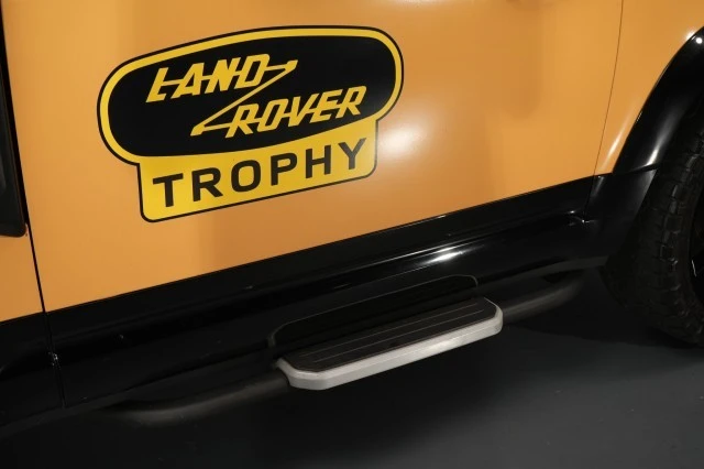 2023 Land Rover Defender L663 - Image 27 of 31