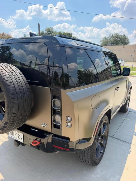2023 Land Rover Defender L663 - Image 19 of 31