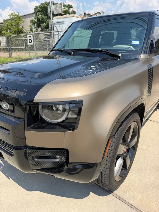 2023 Land Rover Defender L663 - Image 15 of 31