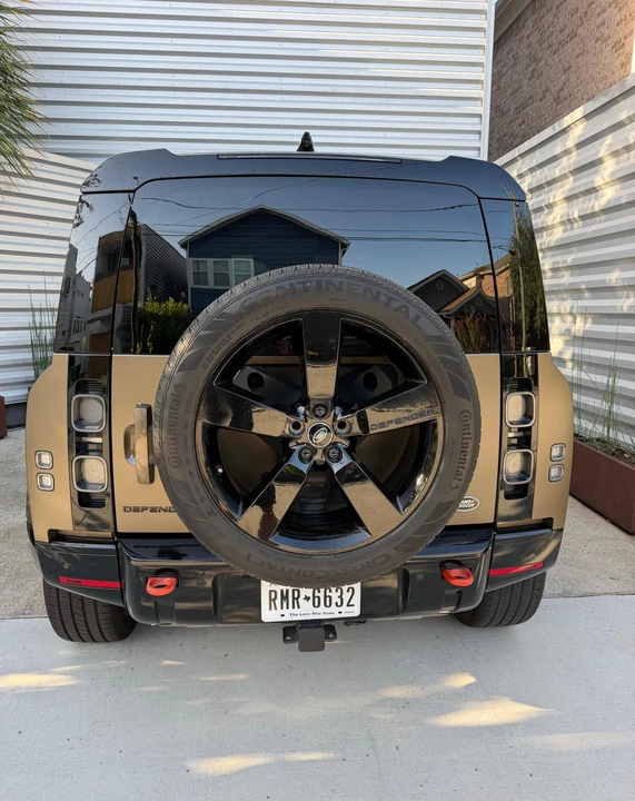 2023 Land Rover Defender L663 - Image 10 of 31