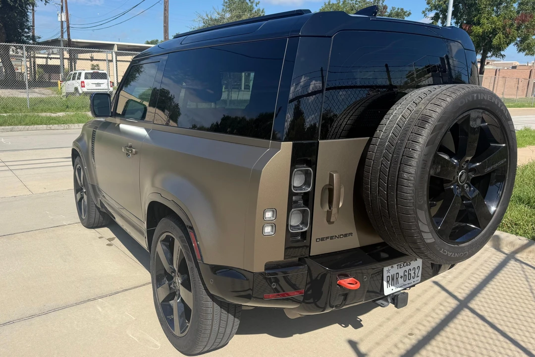2023 Land Rover Defender L663 - Image 5 of 31