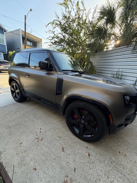 2023 Land Rover Defender L663 - Image 13 of 31