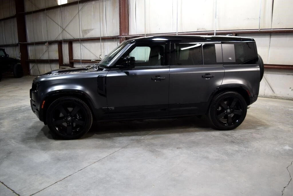 2023 Land Rover Defender L663 - Image 2 of 21